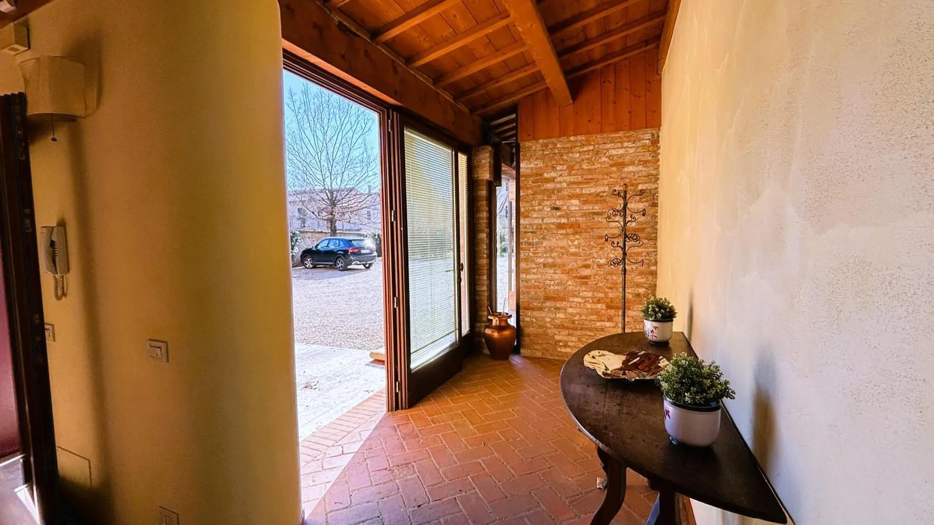 Villa Da Schio - La Peschiera By Holiday World Castelgomberto Apartamento